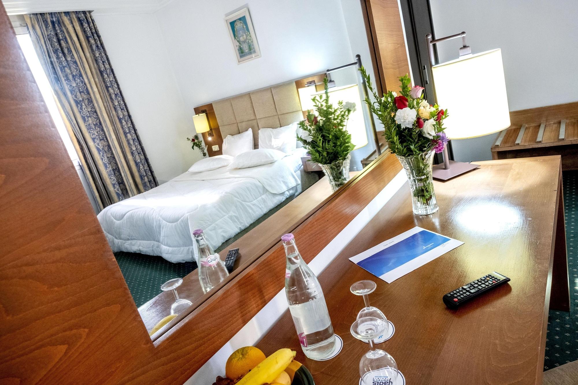 Hotel Ibn Khaldoun Tunis Eksteriør billede