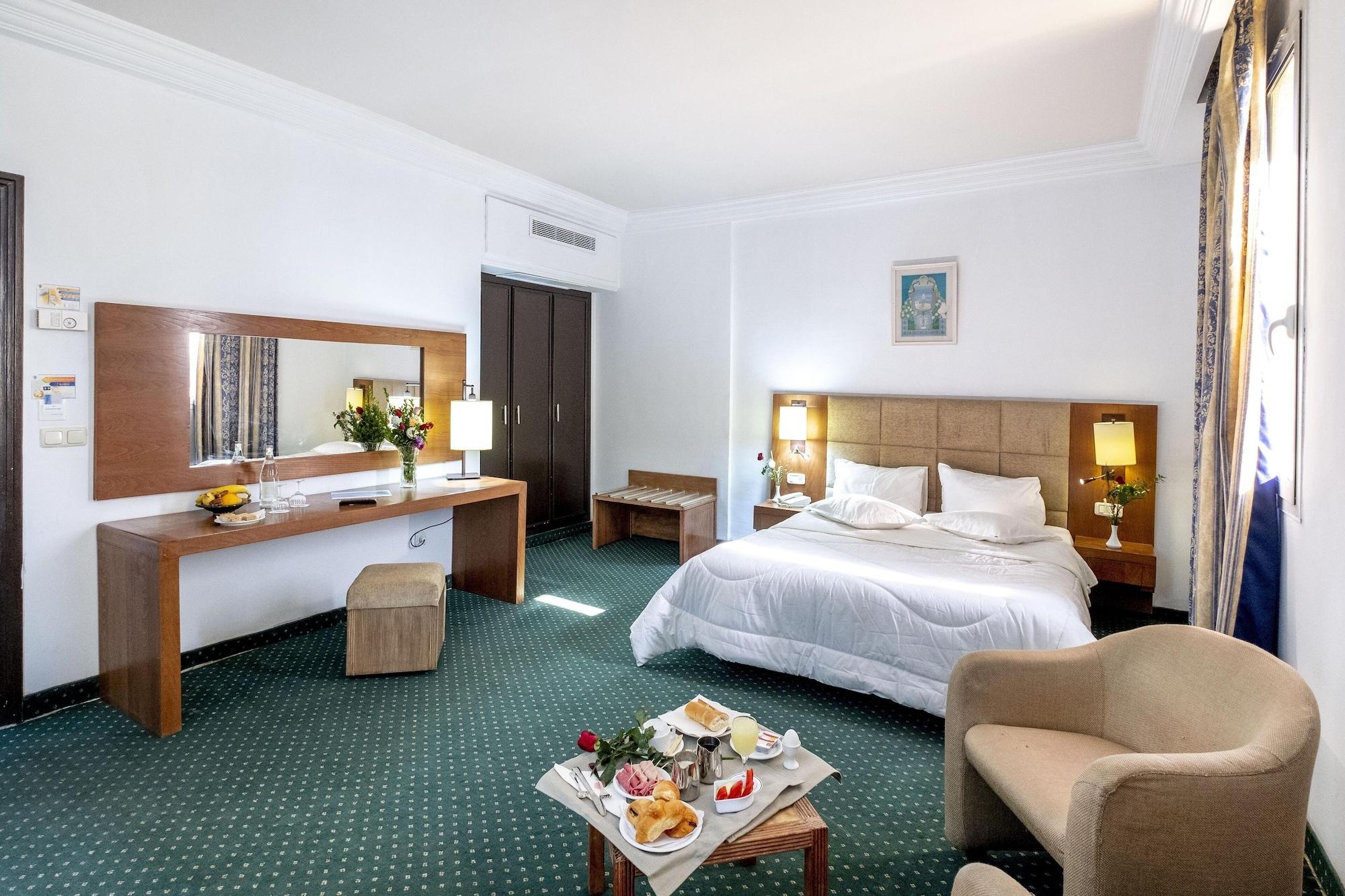 Hotel Ibn Khaldoun Tunis Eksteriør billede