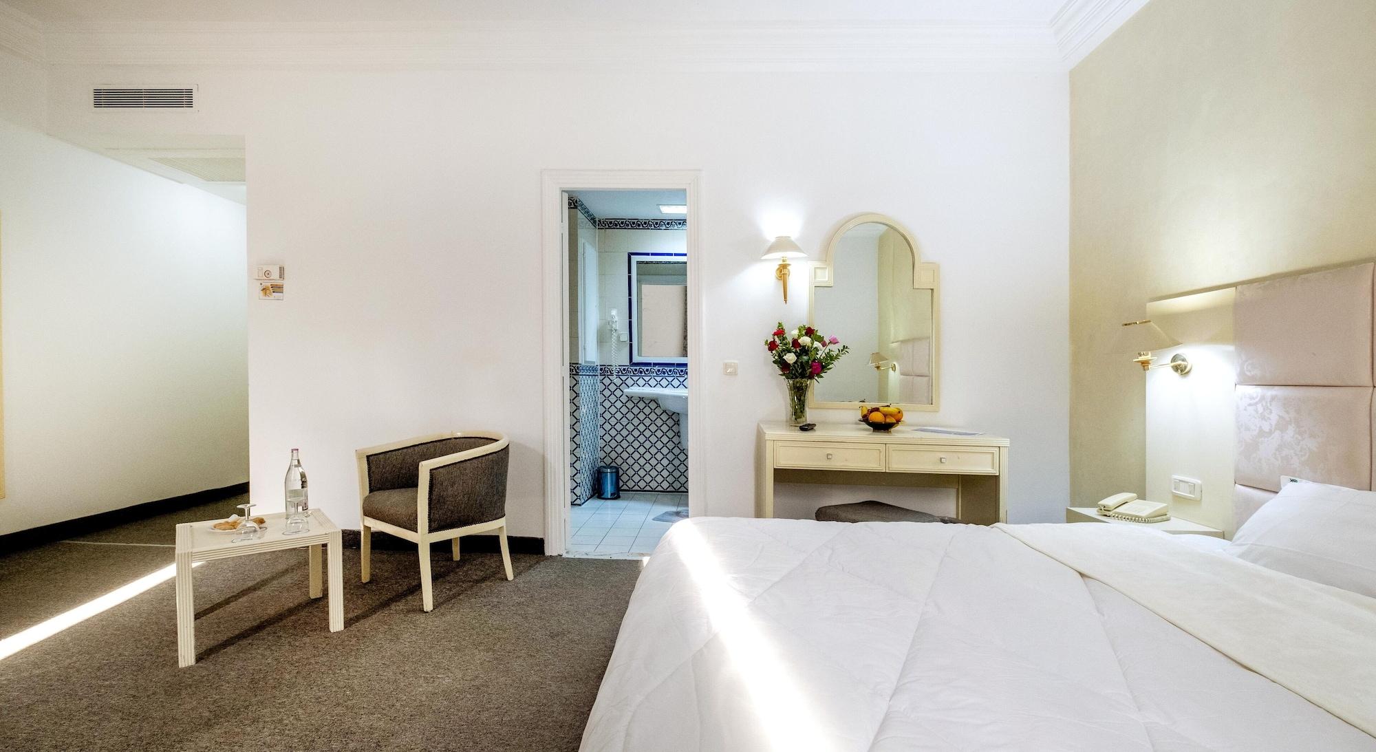 Hotel Ibn Khaldoun Tunis Eksteriør billede