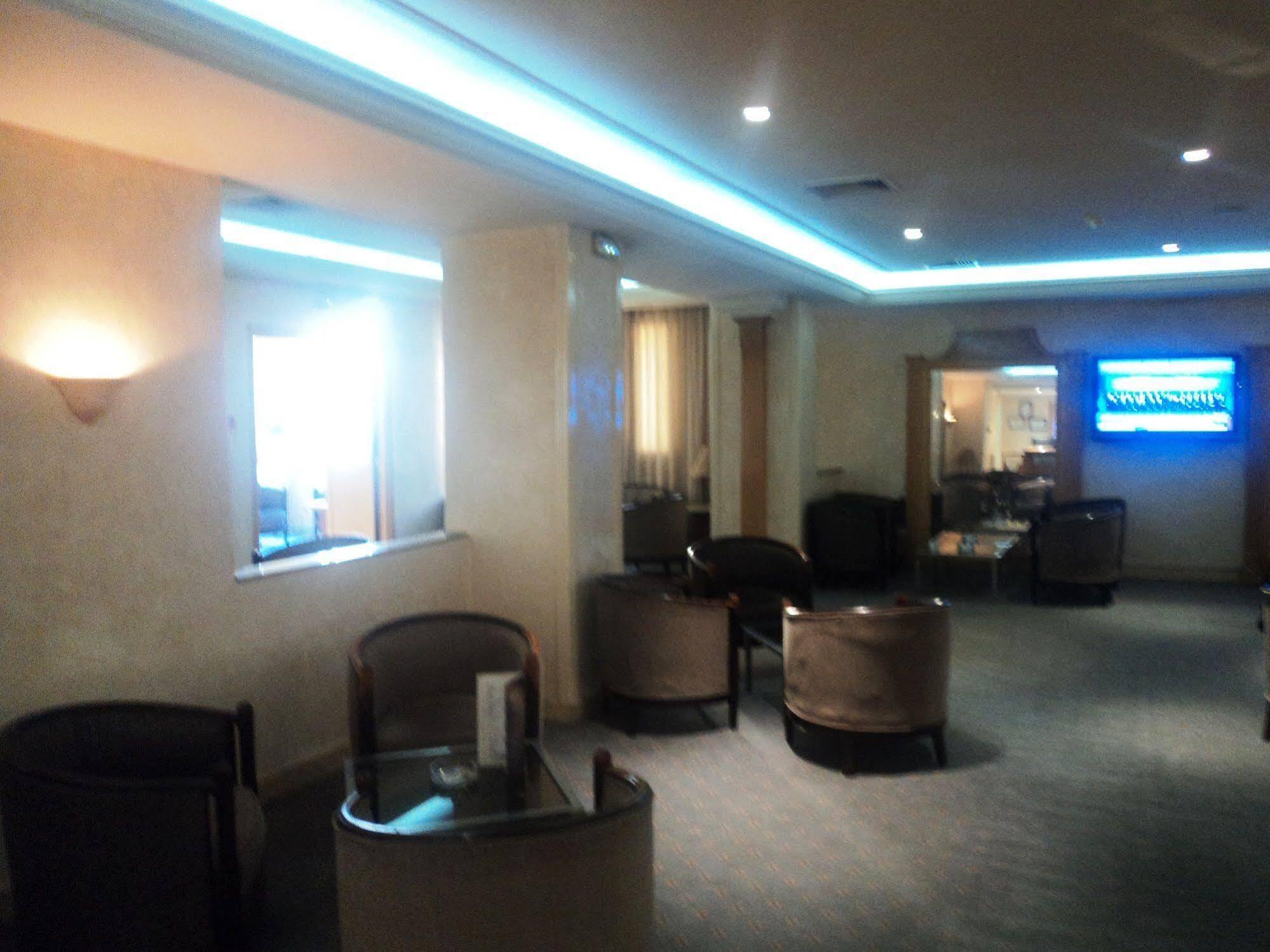 Hotel Ibn Khaldoun Tunis Eksteriør billede